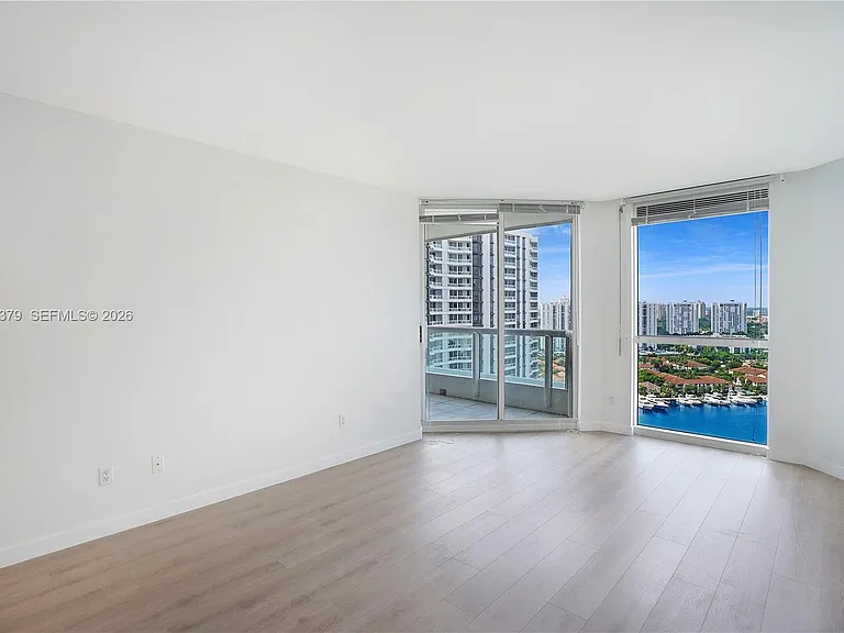 21205 Yacht Club Dr #2604 — Photo 19