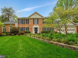 12104 Fairfax Hunt Rd, Fairfax, VA 22030