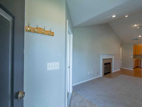 4th image of 5366 Tawny Ln