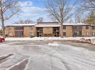 162 Cross Slope Court #A, Manalapan, NJ 07726