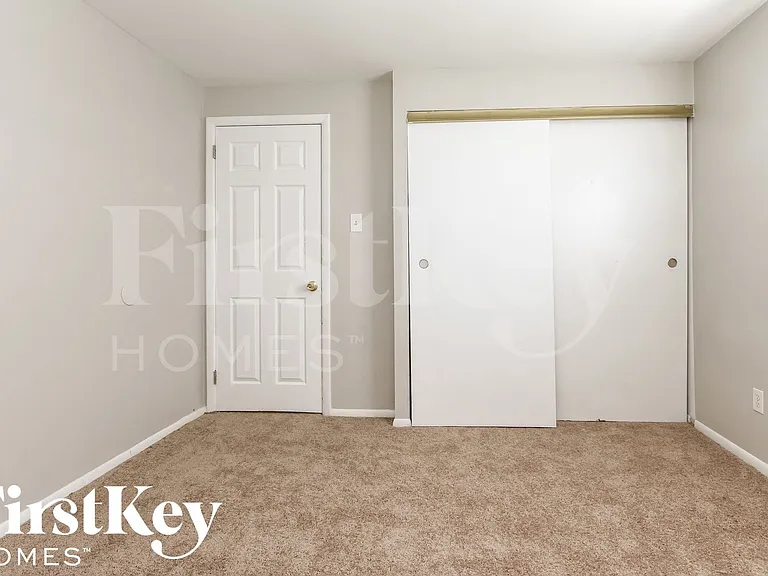 10137 Lawnhaven Ct — Photo 13
