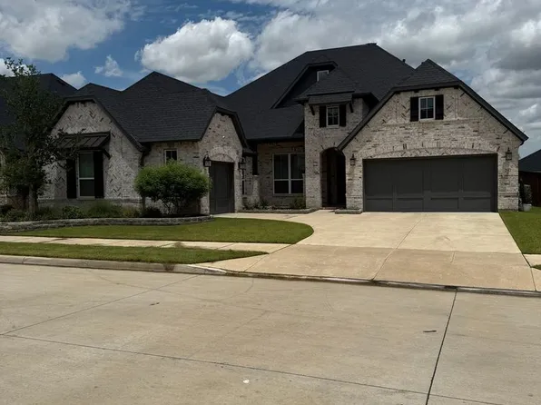 297 Waters Edge Dr, Argyle, TX 76226