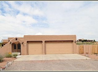 727 Gray Hawk Dr NE, Rio Rancho, NM 87144