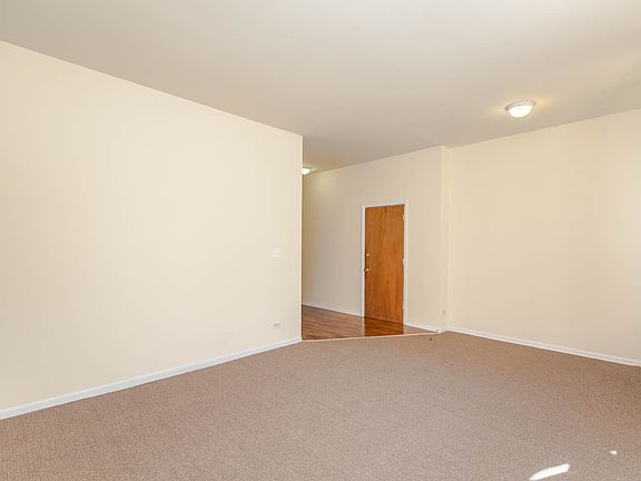 4th image of 4219 S Ellis Ave #1N