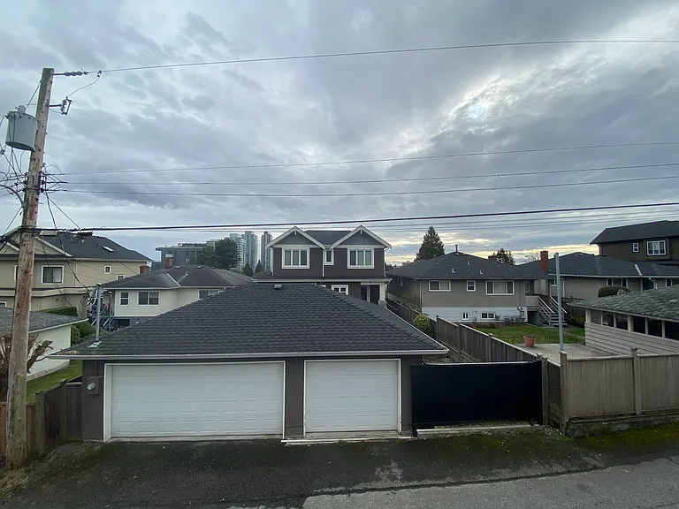 536 W 60th Ave — Photo 16