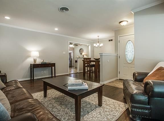 4th image of 8819 Liptonshire Dr
