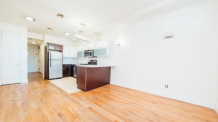 Rented by Terra Magia Inc | media 20