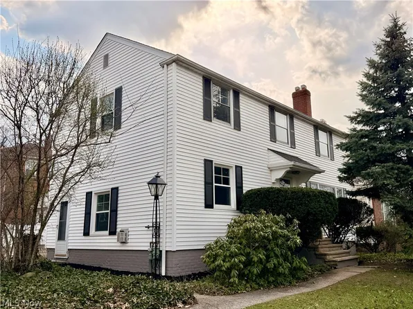 3954 Meadowbrook Blvd, University Heights, OH 44118