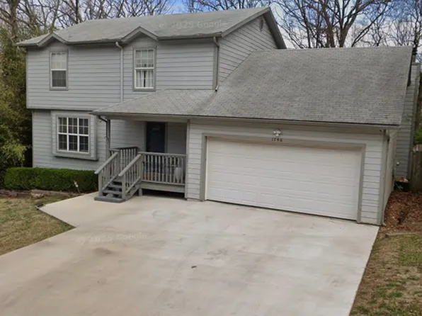 1796 W Berry St, Fayetteville, AR 72701