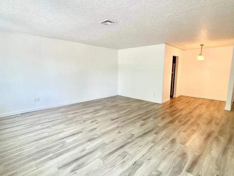 2222 Apartments — Photo 105