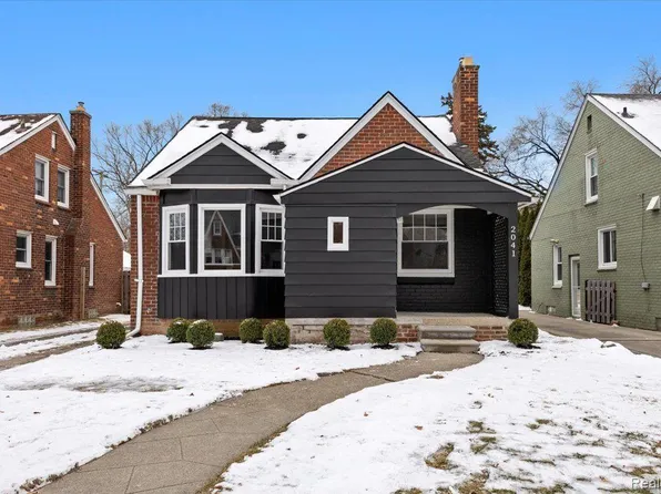 2041 Anita Ave, Grosse Pointe Woods, MI 48236