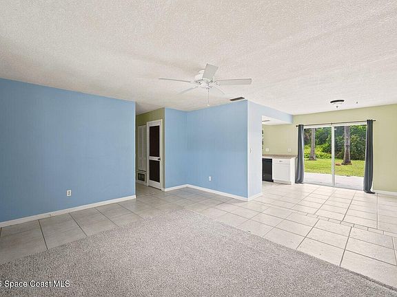 3rd image of 915 Burn Dr NE