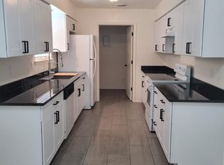 2109 Chelwood Park Blvd NE #A, Albuquerque, NM 87112