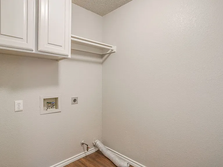7617 Blossom Dr — Photo 19