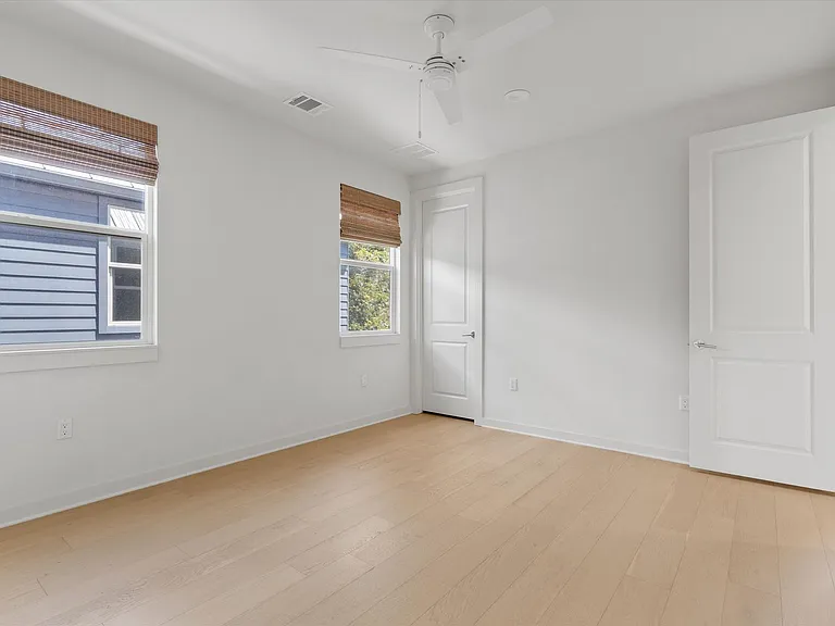 2509 S 4th St — Photo 30
