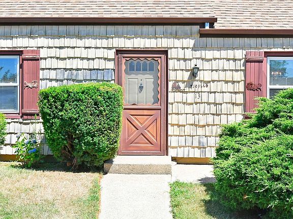2nd image of 13 Park Ln