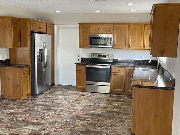 5th image of 10500 E Mercer Ln