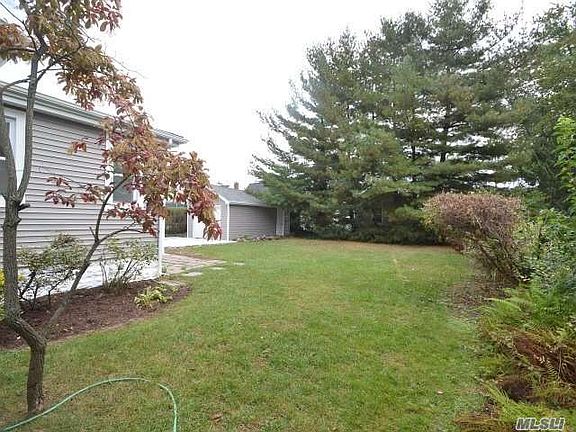 2nd image of 22 Woodlawn Ave