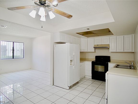 4th image of 1701 E Katie Ave APT 77