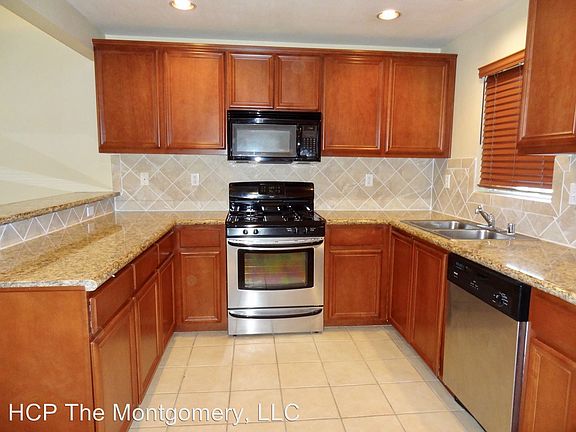 4th image of 4205 Cahuenga Blvd APT 306