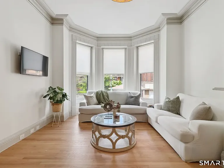 15 Capitol Ave — Photo 12