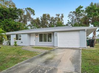 2325 SE Seafury Ln, Pt Saint Lucie, FL 34953