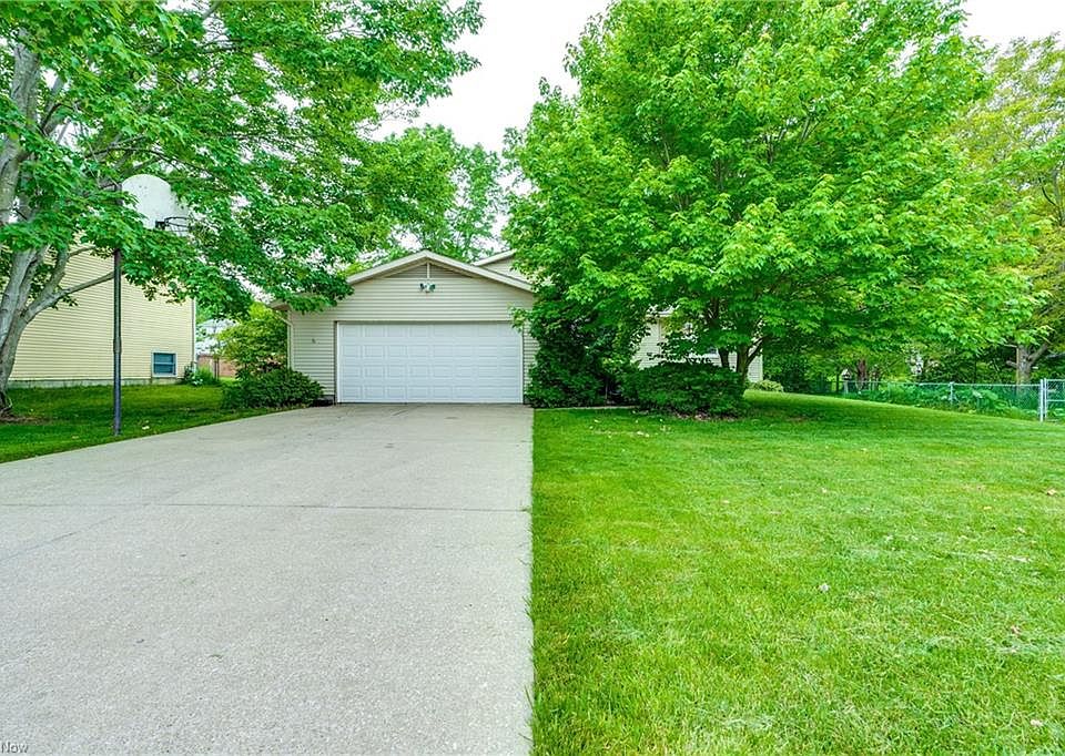 4392 Cherryhurst Dr, Stow, OH 44224 Zillow