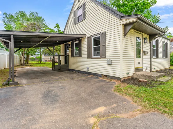 32 Porterbrook Avenue, East Hartford, CT 06118