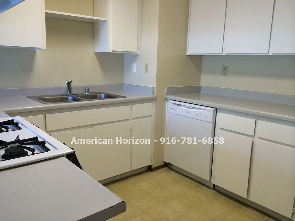 1st image of 148 Birch St APT 3