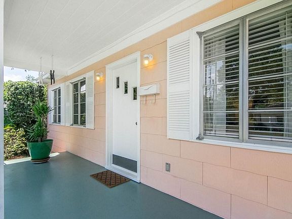 2nd image of 6004 N Flora Vista Ave