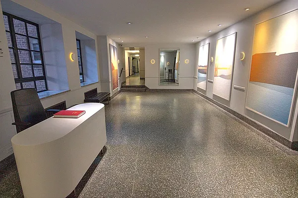 Sold by Corcoran | media 7