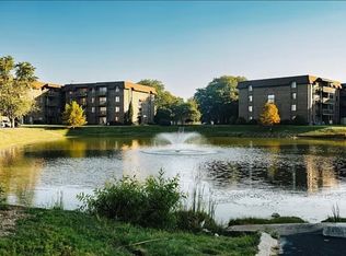 840 Elder Rd #A305, Homewood, IL 60430