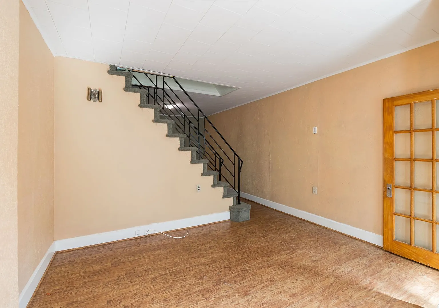 Charming South Philadelphia Home — Photo 2