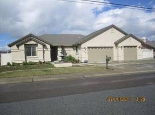 19404 Hollow Ln, Redding, CA 96003