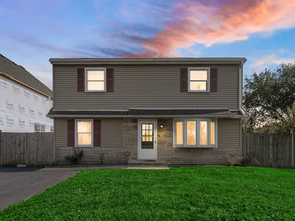 25W277 Doris Ave, Carol Stream, IL 60188