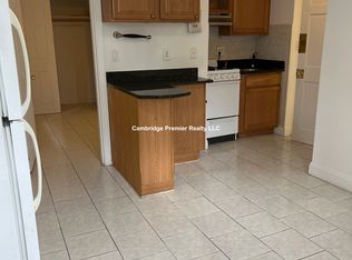 399 Broadway #1, Cambridge, MA 02139