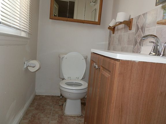 Part 1/2 Bathroom