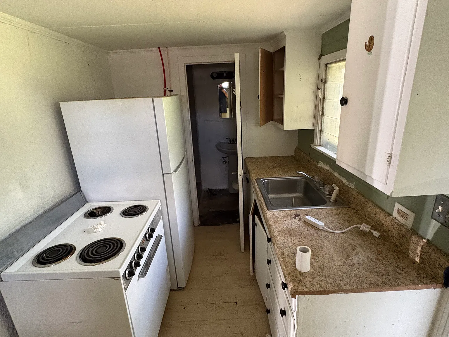 1 bed, 351 sqft, $950 — Photo 4