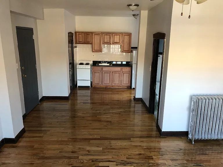4019-27 W Irving Park Rd #4019210 — Photo 10