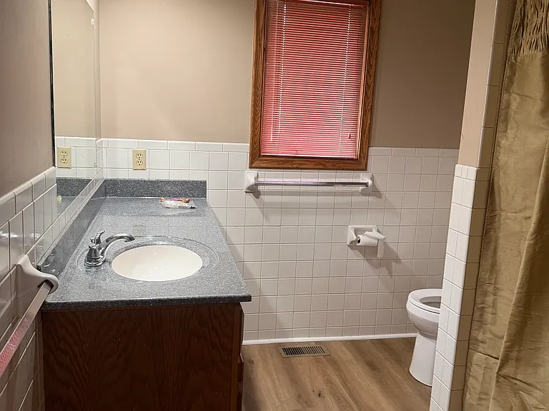 804 W 25th Ave #A — Photo 8
