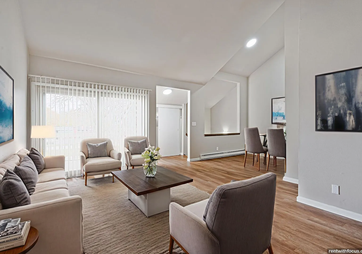 Apple Ridge Townhomes - 8801 — Photo 4