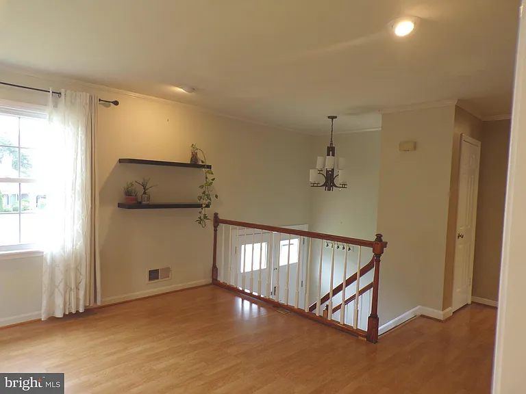 5915 Parkridge Ln — Photo 9