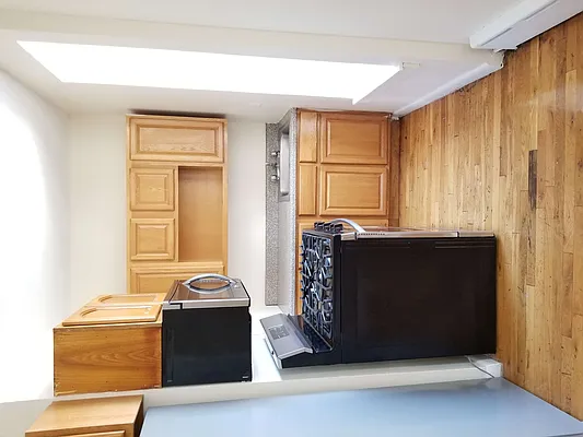 Rented by City Express Realty & Management Corp | media 50