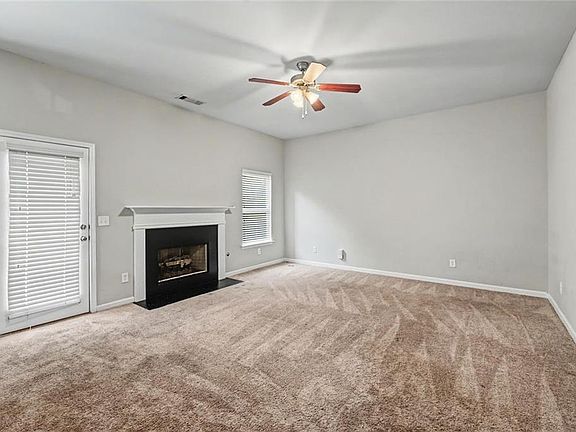 4th image of 1230 Grey Rock Way