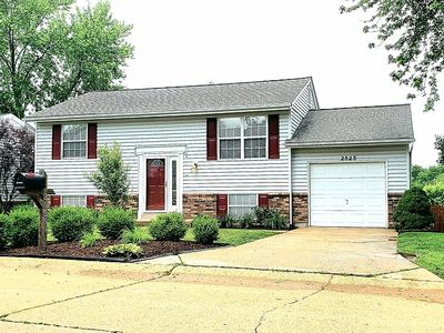 2525 Wellesley Dr, High Ridge, MO, 63049