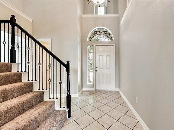 3rd image of 4245 Republic Dr