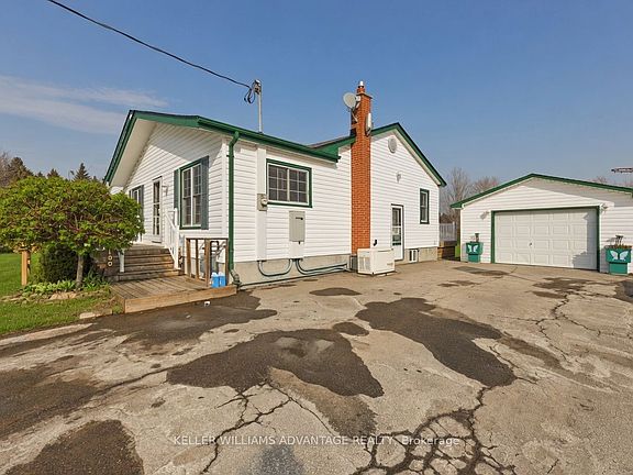 3rd image of 2347 Hancock Rd