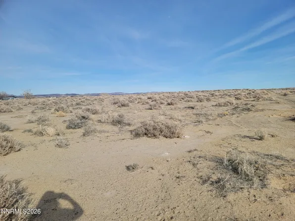 2460 Grouse St, Silver Springs, NV 89429