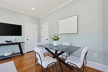 3 bed, 2000 sqft, $4,500 — Photo 2