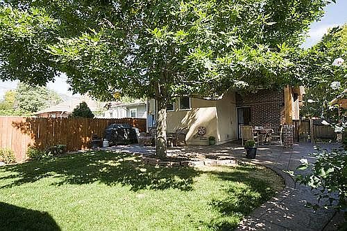 1st image of 827 S Corona St